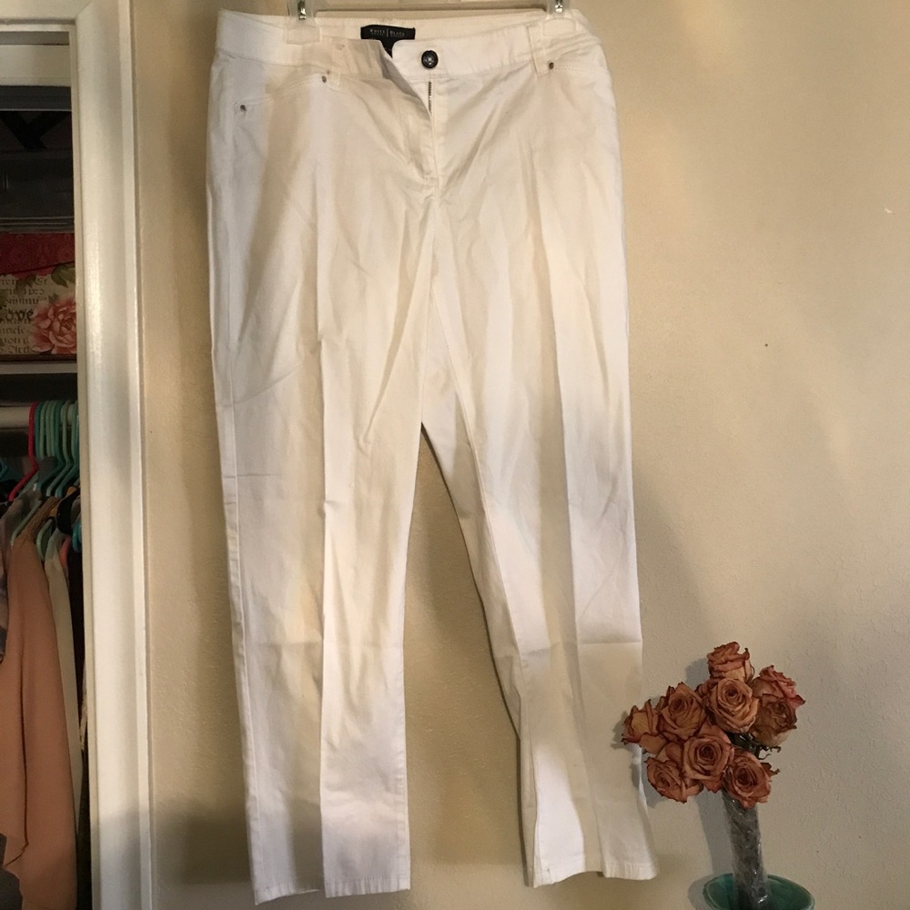 WHBM white capris